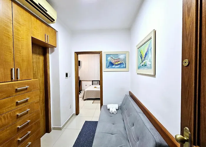 Apto Inteiro Centro Sta Casa 200m Wifi Perto De Ate 4 Pessoas Porto Alegre