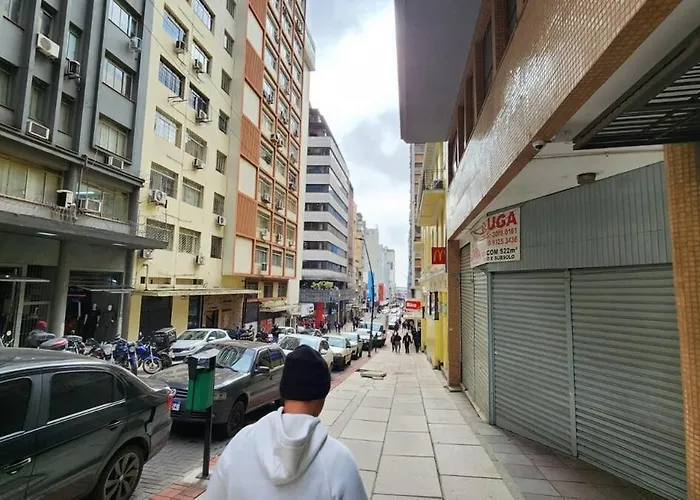 Apto Inteiro Centro Sta Casa 200m Wifi Perto De Ate 4 Pessoas