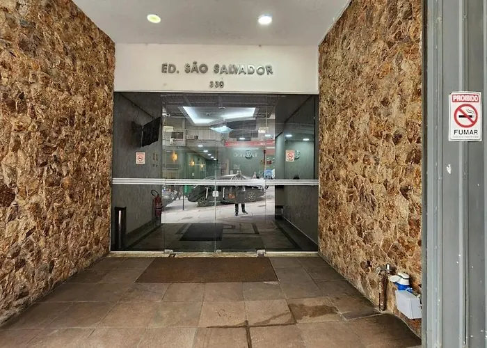 Apto Inteiro Centro Sta Casa 200m Wifi Perto De Ate 4 Pessoas Apartment