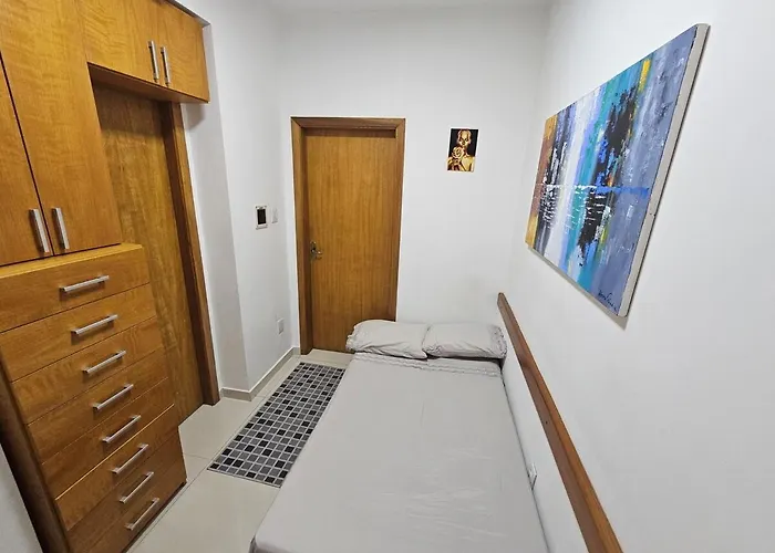 Apartment Apto Inteiro Centro Sta Casa 200m Wifi Perto De Ate 4 Pessoas