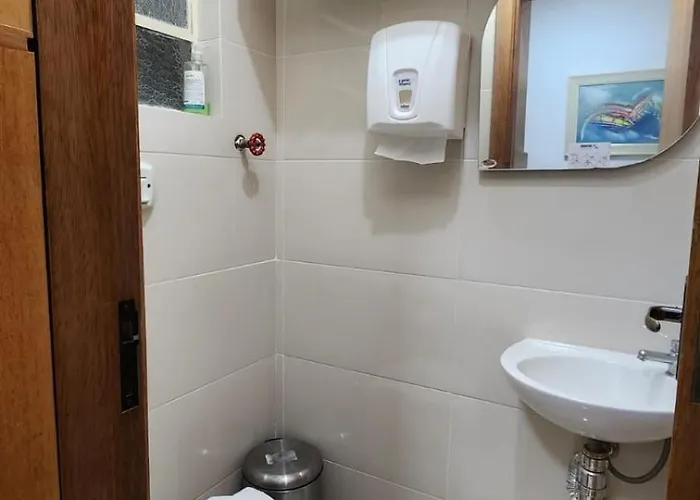 Apto Inteiro Centro Sta Casa 200m Wifi Perto De Ate 4 Pessoas