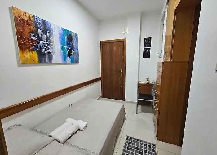 Apto Inteiro Centro Sta Casa 200m Wifi Perto De Ate 4 Pessoas Apartment *