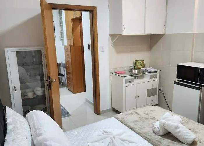 Apto Inteiro Centro Sta Casa 200m Wifi Perto De Ate 4 Pessoas Apartment Porto Alegre