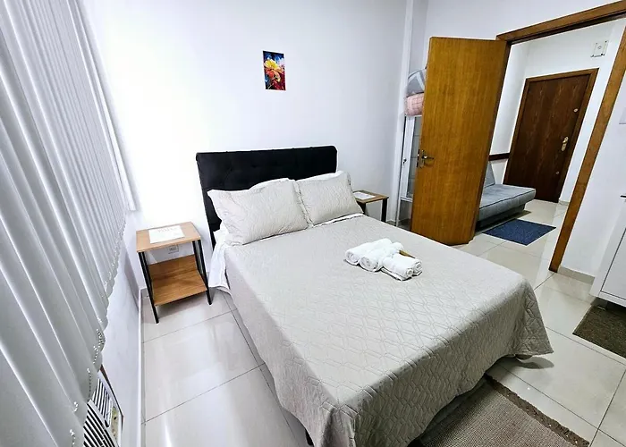 Apto Inteiro Centro Sta Casa 200m Wifi Perto De Ate 4 Pessoas * Porto Alegre