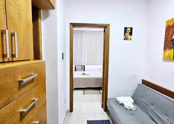 Apartment Apto Inteiro Centro Sta Casa 200m Wifi Perto De Ate 4 Pessoas *